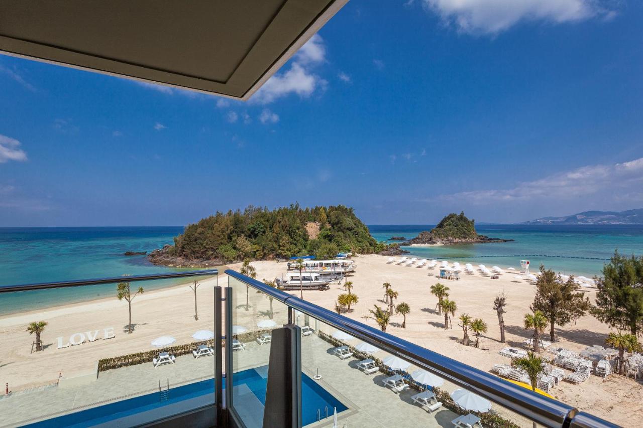 Kariyushi Lch. Resort Nago Exterior foto